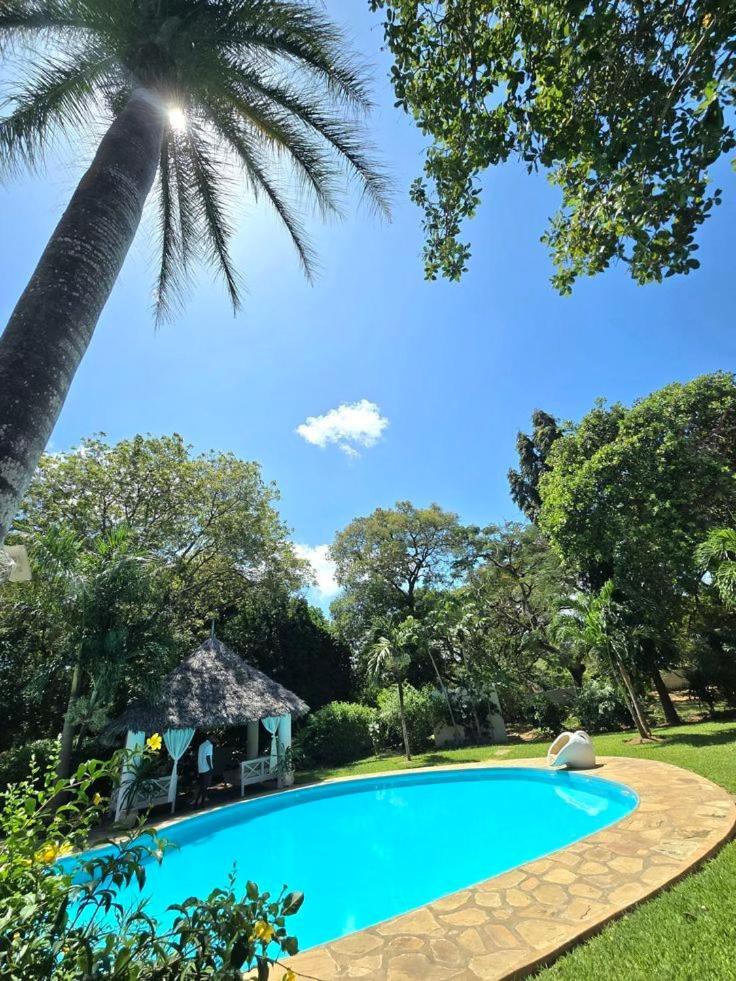 Tiwi Beach Resort & Spa Mombaça Exterior foto