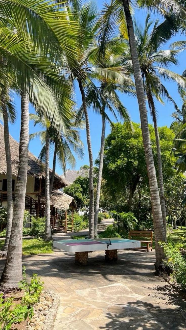 Tiwi Beach Resort & Spa Mombaça Exterior foto